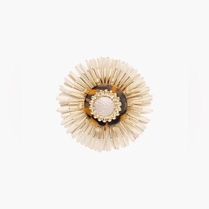 Chicos “Quinn” Daisy Flower Pin/Brooch